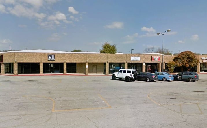 Pictures of Retail property located at 7100 Aaron Aronov Drive, Fairfield, AL 35064 for lease - image #1