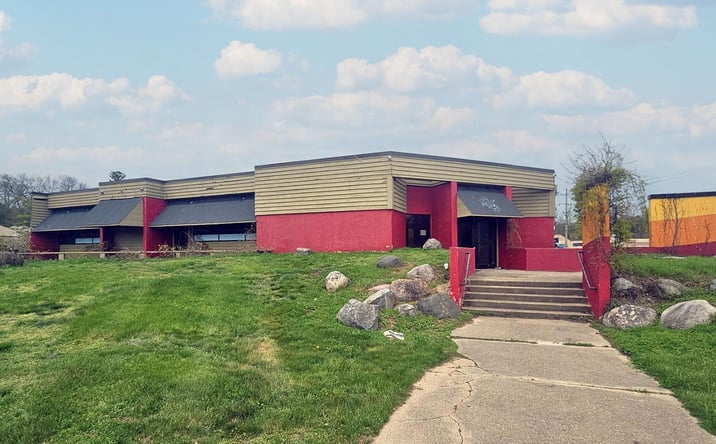 Pictures of Retail, Land, Restaurant property located at 1820 44th St SW, Wyoming, MI 49519 for lease - image #1