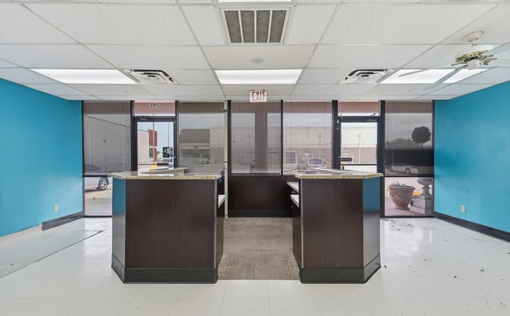 Pictures of Retail property located at 2145 West Park Boulevard, Plano, TX 75075 for lease - image #1