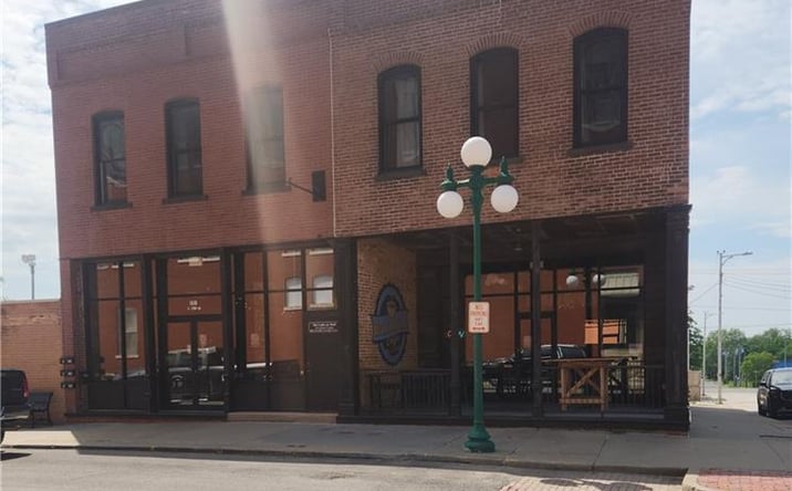 Pictures of Retail property located at 201 E Wall Street, Harrisonville, MO 64701 for lease - image #1