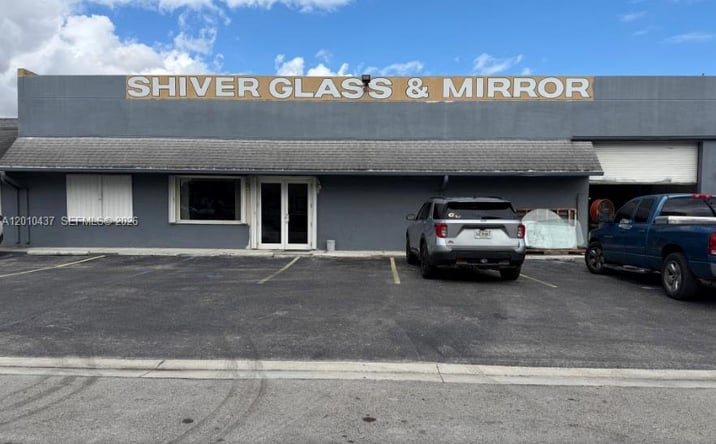 Pictures of Retail property located at 10 NE 3rd St, Florida City, FL 33034 for lease - image #1