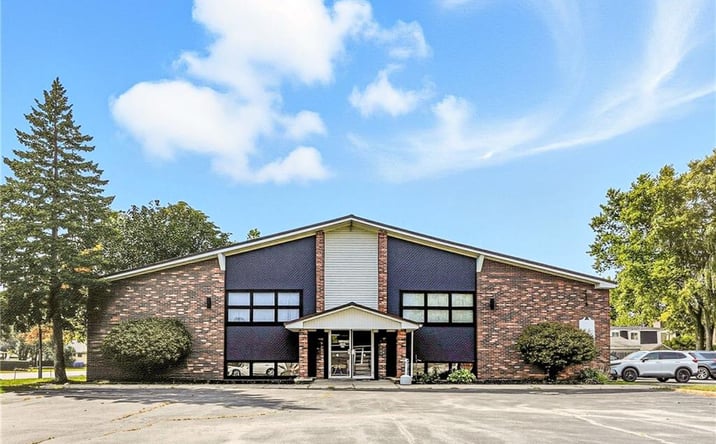Pictures of Office property located at 550 CTR RD, WEST SENECA, NY 14224-2128 for lease - image #1