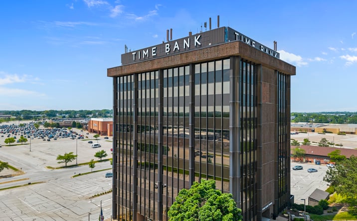 Pictures of Office property located at 100 E Kimberly Rd, Davenport, IA 52806 for lease - image #1
