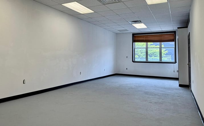 Pictures of Office property located at 18-17 42 ST, LONG ISLAND CITY, NY 11105 for lease - image #1