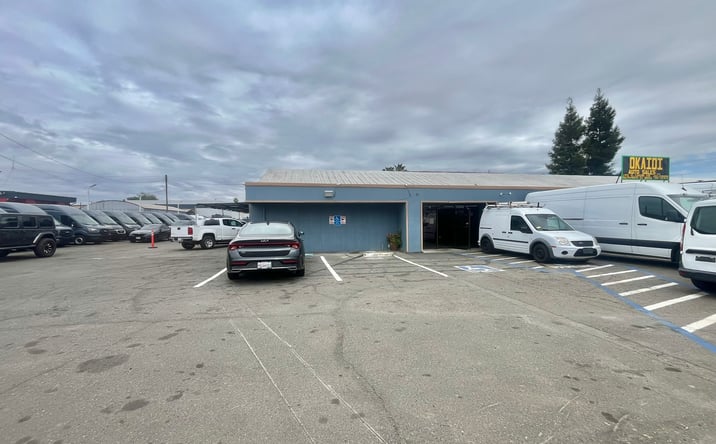 Pictures of Retail property located at 1941 EL CAMINO AVE, SACRAMENTO, CA 95815-2817 for lease - image #1