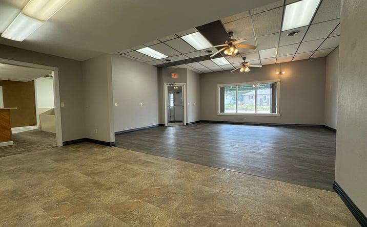 Pictures of Retail, Office, Special Purpose property located at 35 N Walker Way, Sun Prairie, WI 53590 for lease - image #1