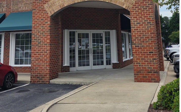 Pictures of Retail, Office, Special Purpose property located at 620 RED BANKS RD, GREENVILLE, NC 27858-5813 for lease - image #1