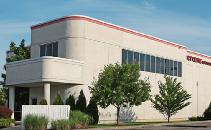 Pictures of Retail, Office property located at 8145 Beechmont Ave, Cincinnati, OH 45255 for lease - image #1