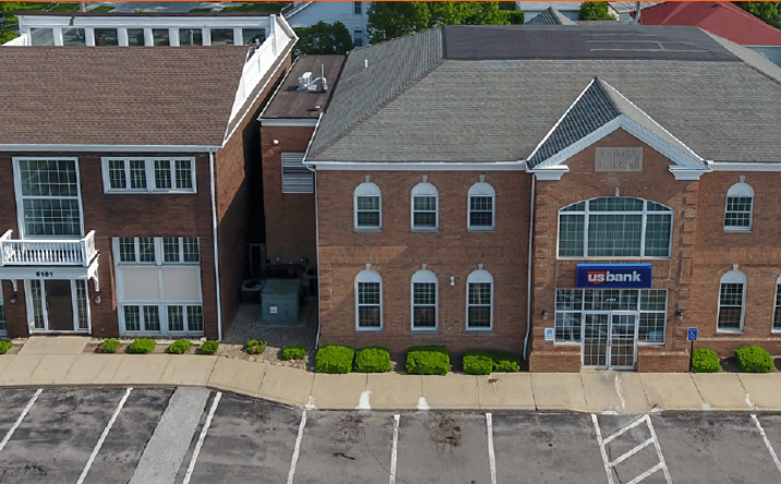 Pictures of Office property located at 6189 Mayfield Road, Mayfield Heights, OH 44124 for lease - image #1