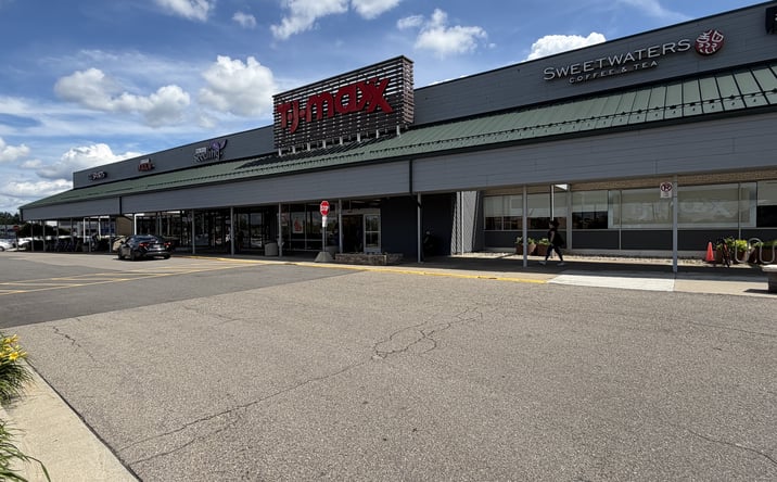 Pictures of Retail, Office property located at 2455 West Stadium Boulevard, Ann Arbor, MI 48103 for lease - image #1