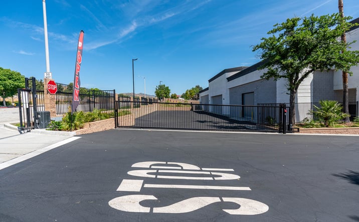 Pictures of Retail, Industrial property located at 31970 Castaic Rd, Castaic, CA 91384 for lease - image #1