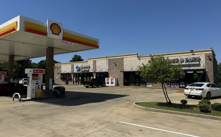 Pictures of Retail property located at 7785 Craft Rd, Olive Branch, MS 38654 for lease - image #1