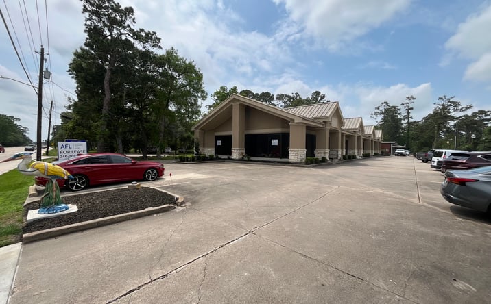 Pictures of Retail, Office, Special Purpose property located at 1621 FM 517 Road East, Dickinson, TX 77539 for lease - image #1