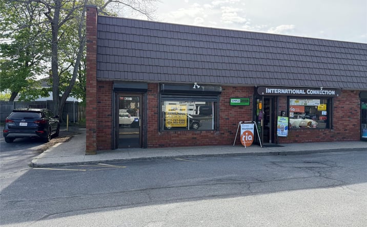 Pictures of Retail property located at 435 Osborn Avenue, Riverhead, NY 11901 for lease - image #1