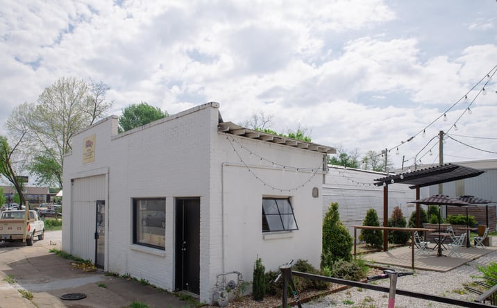 Pictures of Retail, Office, Industrial property located at 563 W MLK Jr Blvd, Fayetteville, AR 72701 for lease - image #1