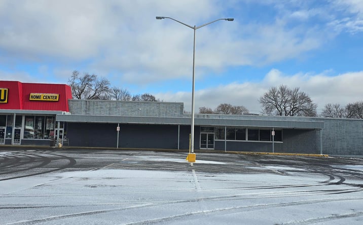 Pictures of Retail, Land property located at 1105 BROADWAY ST, ELMIRA, NY 14904-2504 for lease - image #1
