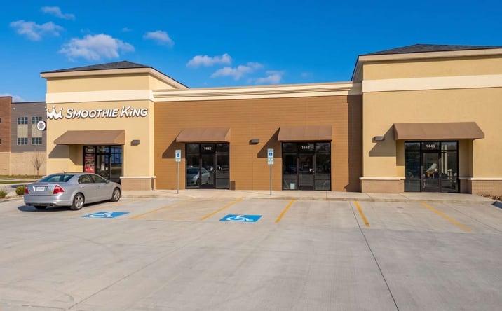 Pictures of Retail property located at 1440-1446 N Douglas Street, Lee's Summit, MO 64086 for lease - image #1