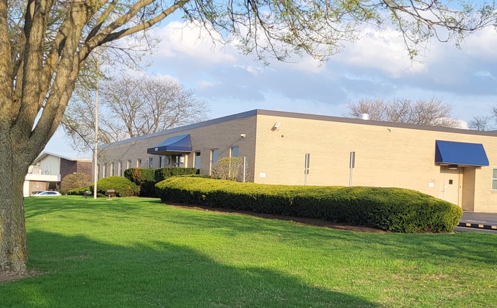Pictures of Industrial property located at 2659 Wisconsin Avenue, Downers Grove, IL 60515 for lease - image #1