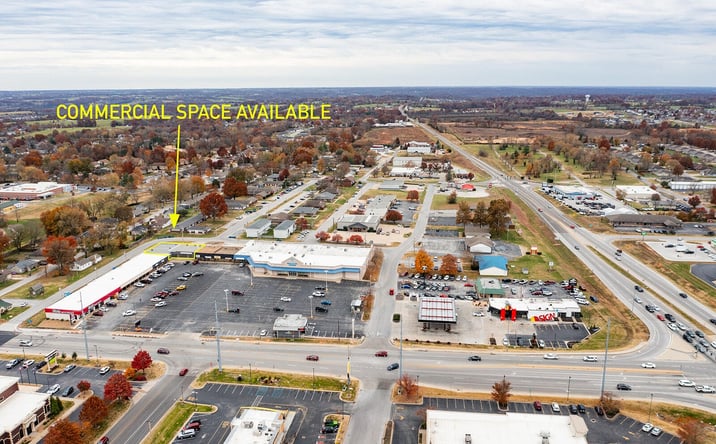 Pictures of Retail, Office property located at 107 South Fort St, Nixa, MO 65714 for lease - image #1