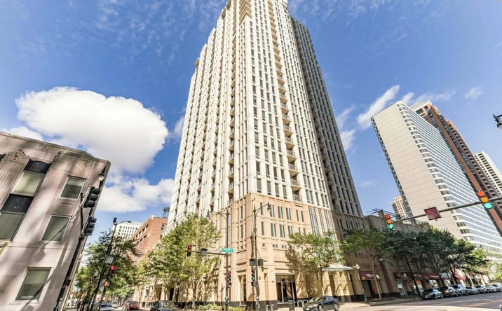 Pictures of Retail property located at 1250 & 1400 S Michigan Avenue, Chicago, IL 60605 for lease - image #1