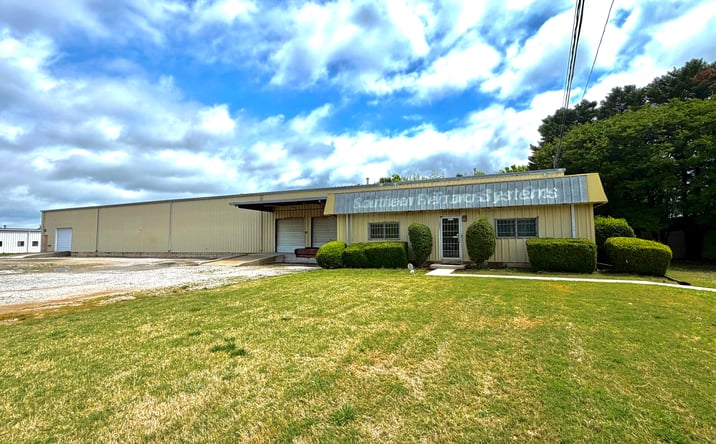 Pictures of Office, Industrial property located at 1508 Central Parkway Southwest, Decatur, AL 35601 for lease - image #1