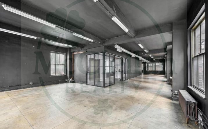 Pictures of Retail, Office property located at West 40th Street, New York, NY 10018 for lease - image #1