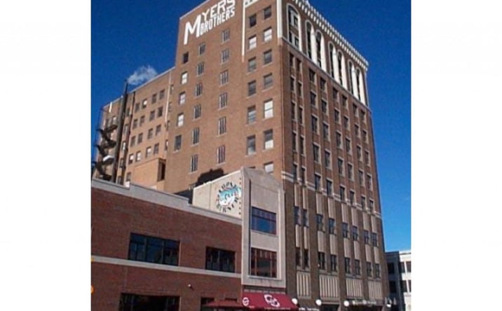 Pictures of Office, Retail property located at 1 W Old State Capitol Plaza #101, Springfield, IL 62701 for lease - image #1