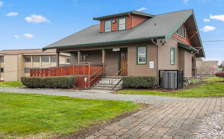 Pictures of Office property located at 10807 Southeast Kent-Kangley Road, Kent, WA 98030 for lease - image #1