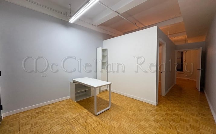 Pictures of Office property located at West 35th Street, New York City, NY 10018 for lease - image #1