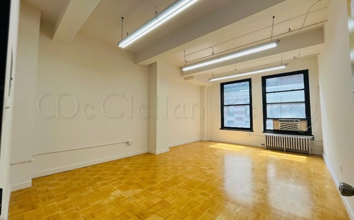 Pictures of Office property located at West 35th Street, New York City, NY 10036 for lease - image #1