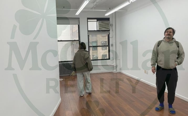 Pictures of Retail, Office property located at West 37th Street, New York, NY 10036 for lease - image #1
