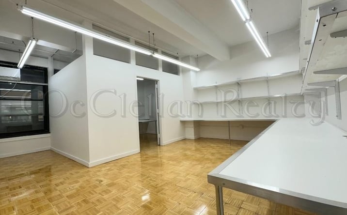 Pictures of Office property located at WEST 35th Street at Seventh Avenue, New York City, NY 10036 for lease - image #1