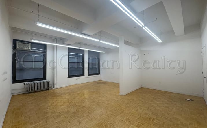 Pictures of Office property located at WEST 35th Street at Seventh Avenue, New York City, NY 10036 for lease - image #1