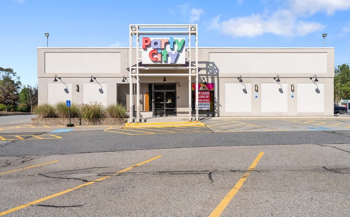Pictures of Retail property located at 321 Worcester Street, Natick, MA 01760 for lease - image #1