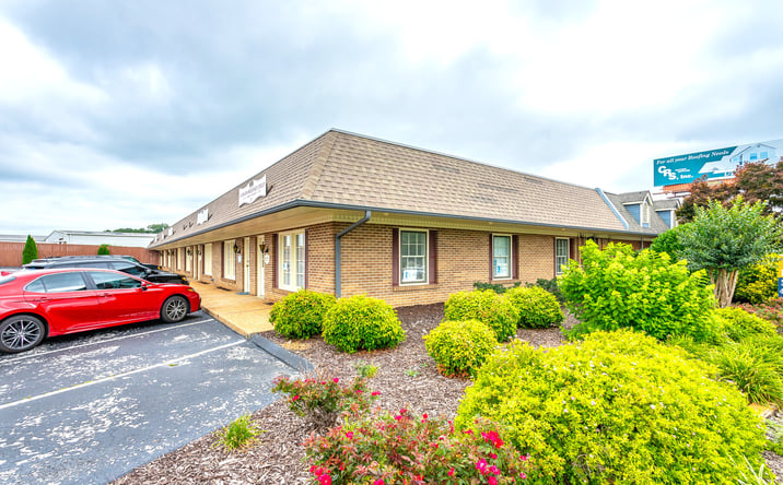Pictures of Office, Special Purpose property located at 5811 Lee Highway, Chattanooga, TN 37421 for lease - image #1