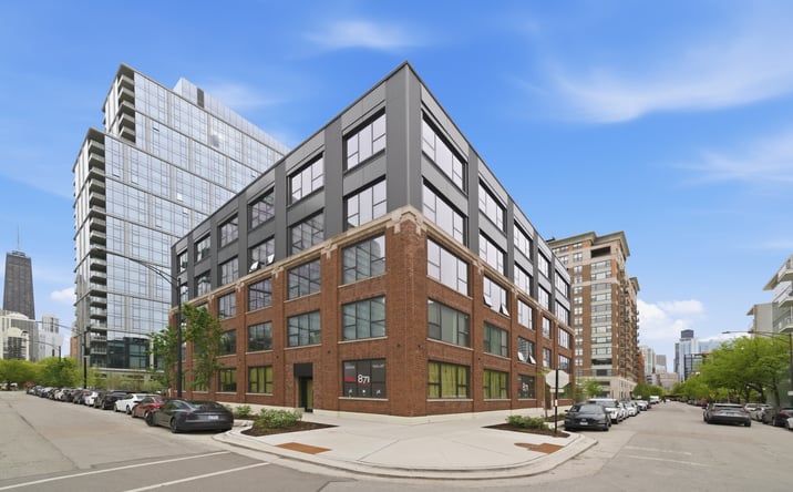 Pictures of Retail property located at 871 N FRANKLIN ST, CHICAGO, IL 60610 for lease - image #1