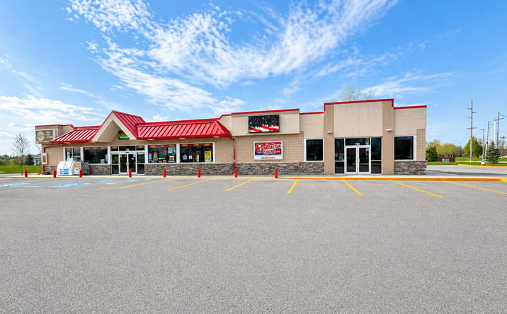 Pictures of Retail property located at 720 East Tillman Road, Fort Wayne, IN 46816 for lease - image #1