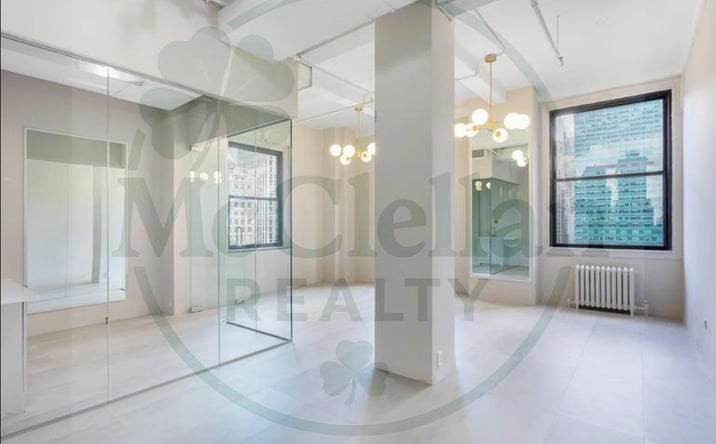 Pictures of Office property located at 501 Fifth Avenue #1701, New York City, NY 10036 for lease - image #1