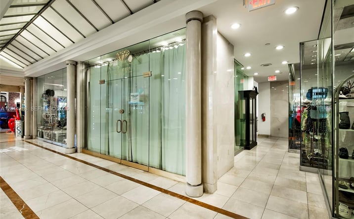 Pictures of Retail, Office property located at 19201 Collins Ave #CU205A, Sunny Isles Beach, FL 33160 for lease - image #1