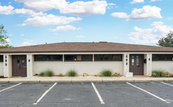 Pictures of Office property located at 253 Upper Riverdale Road SW Unit A, Riverdale, GA 30274 for lease - image #1