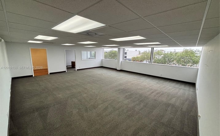 Pictures of Office property located at 2727 E Oakland Park Blvd # 305, Fort Lauderdale, FL 33306 for lease - image #1