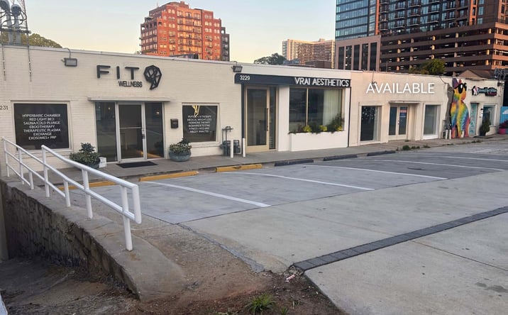Pictures of Retail property located at 3223 Cains Hill Place NW, Atlanta, GA 30305 for lease - image #1