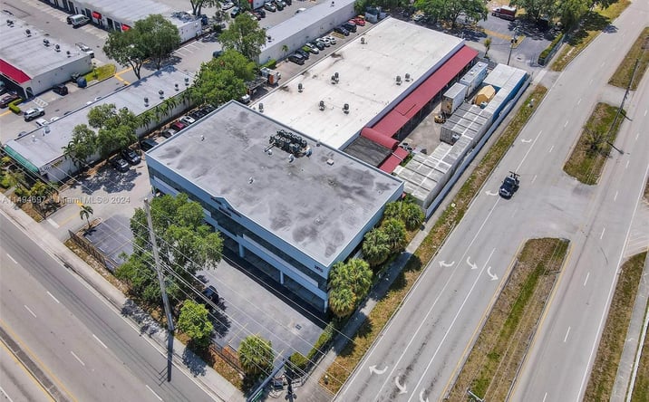 Pictures of Office, Special Purpose property located at 2870 STIRLING RD HOLLYWOOD FL 33020, HOLLYWOOD, FL 33020 for lease - image #1
