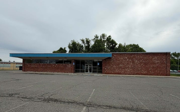 Pictures of Retail property located at 162 S Broadway, Pennsville, NJ 08070 for lease - image #1