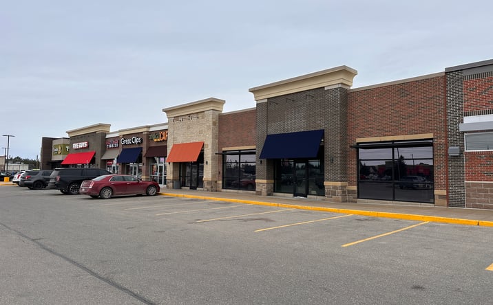 Pictures of Retail, Office, Restaurant property located at 1370 West Main Street, Gaylord, MI 49735 for lease - image #1
