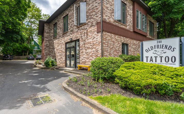 Pictures of Retail property located at 241 NORRIS DR, ROCHESTER, NY 14610-2428 for lease - image #1