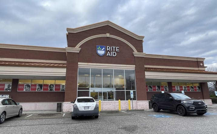 Pictures of Retail property located at 2460 George Washington Memorial Highway, Hayes, VA 23072 for lease - image #1