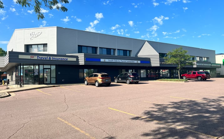 Pictures of Retail, Office property located at 3701 W 49TH ST, SIOUX FALLS, SD 57106-4241 for lease - image #1