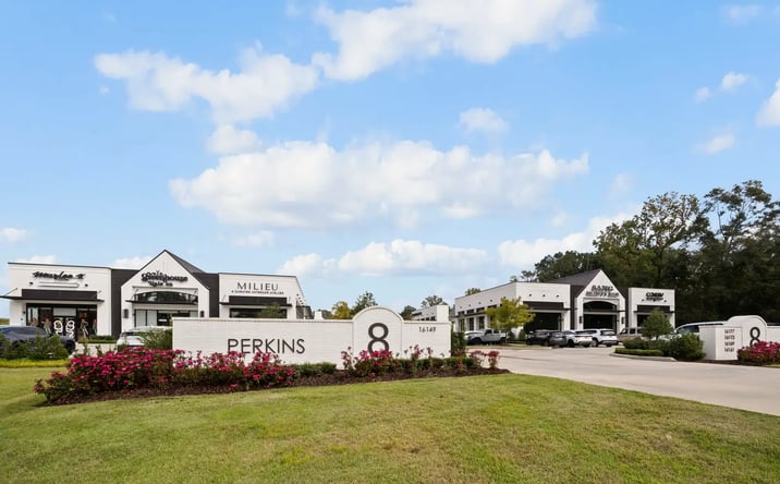 Pictures of Retail, Office property located at 16153 Perkins Rd, Baton Rouge, LA 70810 for lease - image #1