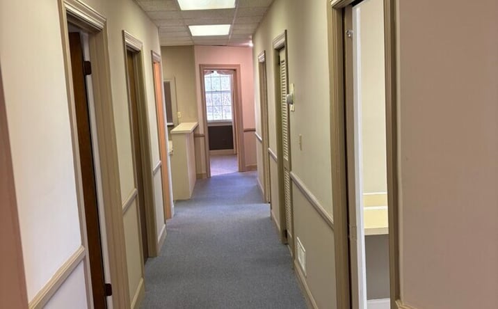 Pictures of Office property located at 573 CONCORD RD SE, SMYRNA, GA 30082 for lease - image #1